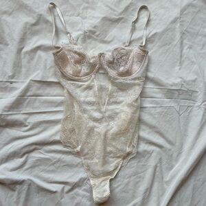 Victoria’s Secret white Lingerie floral lace chemise Bodysuit